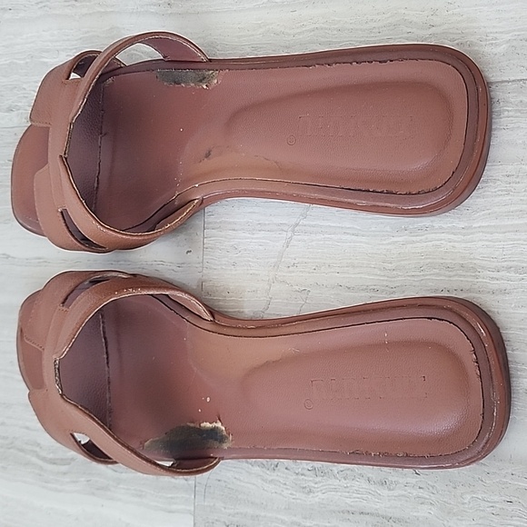 Brown H Sandals - Picture 3 of 8